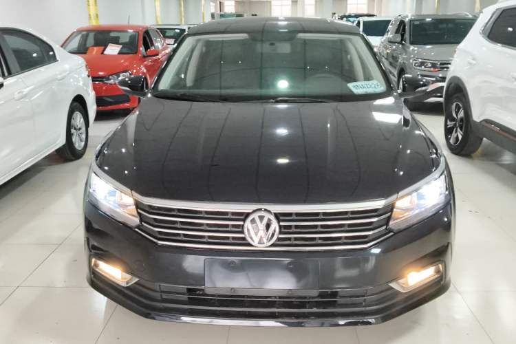 Used Volkswagen Passat 2017 280TSI DSG Luxury Edition Front