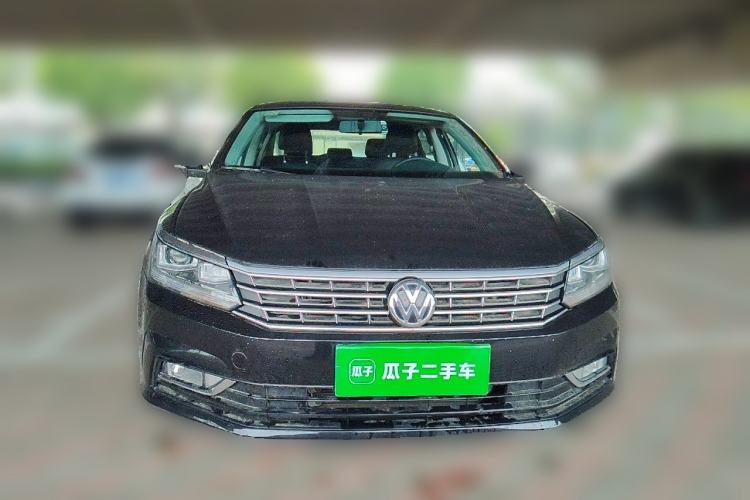 Used Volkswagen Passat  Front