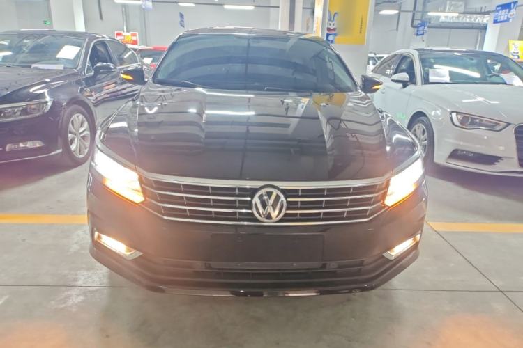Used Volkswagen Passat 2017 330TSI DSG Luxury Edition Front
