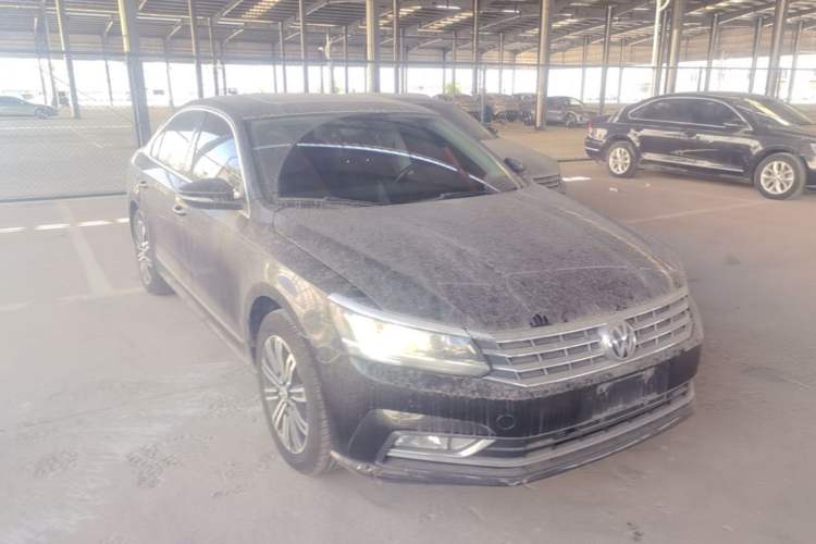 Used Volkswagen Passat 2017 330TSI DSG Prestige Edition Front Right 45 Deg