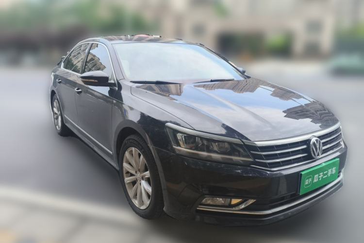 Used Volkswagen Passat 2017 330TSI DSG Luxury Edition Front Right 45 Deg