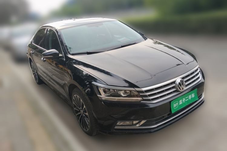 Used Volkswagen Passat 2017 330TSI DSG Prestige Edition Front Right 45 Deg