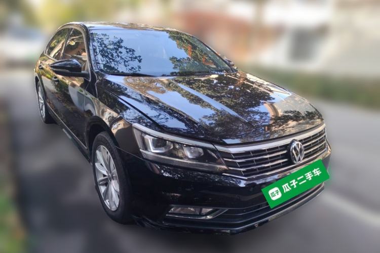 Used Volkswagen Passat 2017 330TSI DSG Luxury Edition Front Right 45 Deg