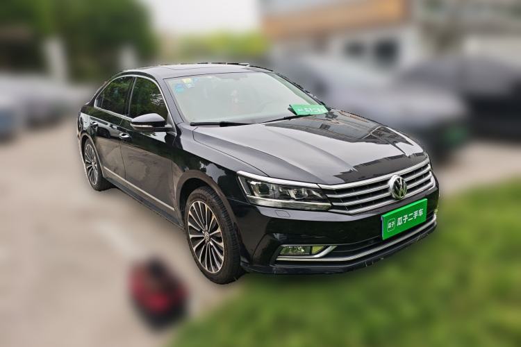 Used Volkswagen Passat 2017 330TSI DSG Prestige Edition Front Right 45 Deg