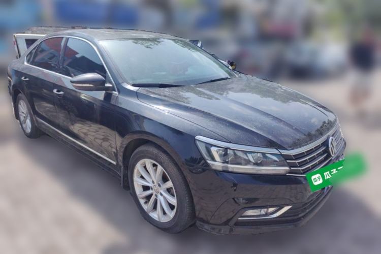 Used Volkswagen Passat 2017 330TSI DSG Luxury Edition Front Right 45 Deg