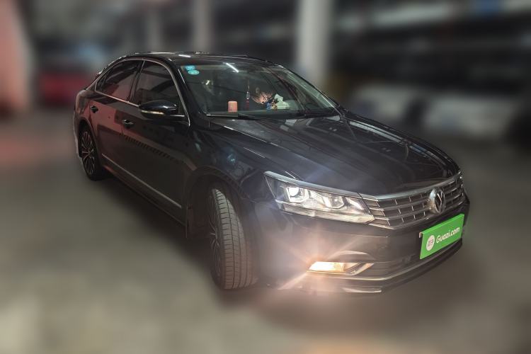 Used Volkswagen Passat 2017 330TSI DSG Prestige Edition Front Right 45 Deg