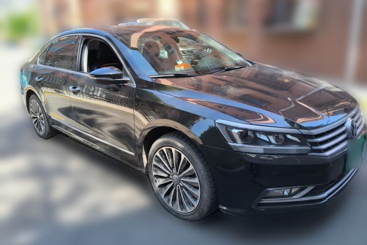 Used Volkswagen Passat 2017 330TSI DSG Prestige Edition Front Right 45 Deg