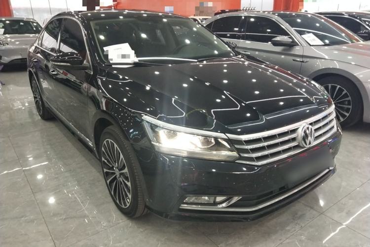 Used Volkswagen Passat 2017 330TSI DSG Prestige Edition Front Right 45 Deg