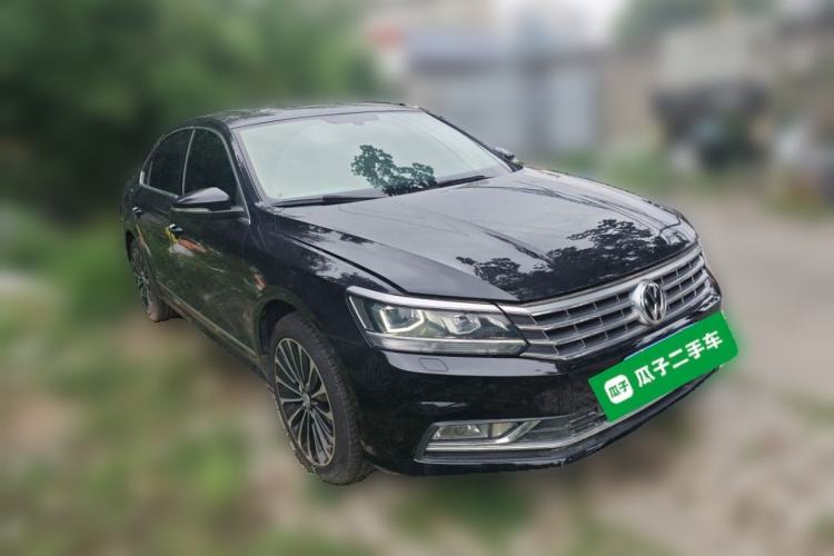 Used Volkswagen Passat 2017 330TSI DSG Prestige Edition Front Right 45 Deg