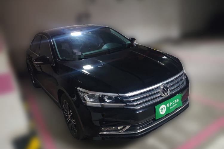 Used Volkswagen Passat 2017 330TSI DSG Prestige Edition Front Right 45 Deg