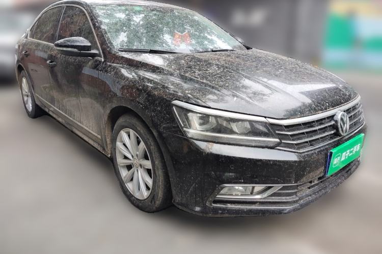Used Volkswagen Passat 2017 330TSI DSG Luxury Edition Front Right 45 Deg