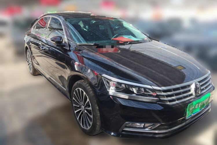 Used Volkswagen Passat 2017 330TSI DSG Prestige Edition Front Right 45 Deg