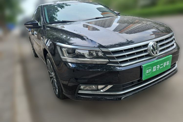 Used Volkswagen Passat 2017 330TSI DSG Prestige Edition Front Right 45 Deg