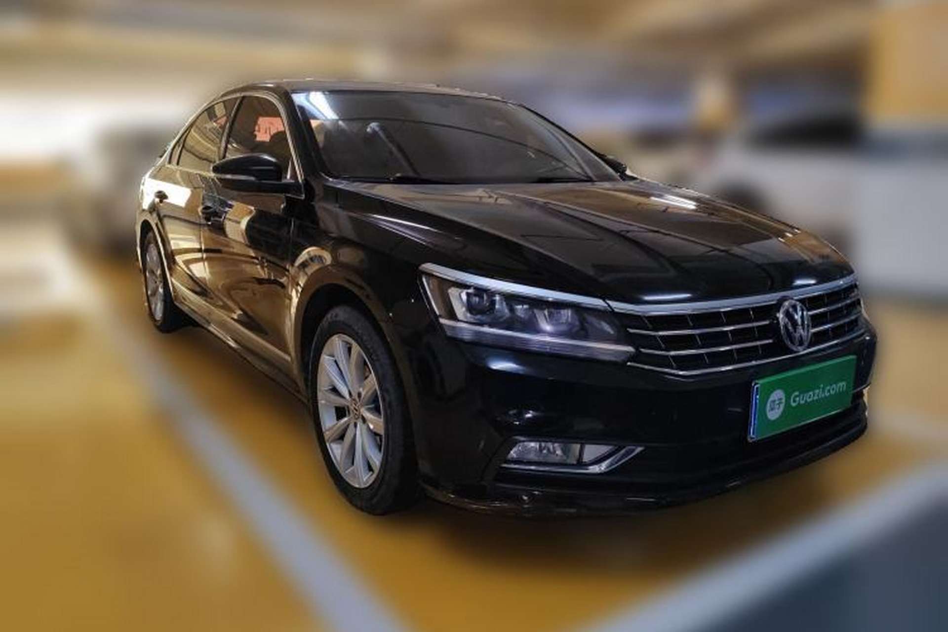 Used Volkswagen Passat 2017 330TSI DSG Luxury Edition Front Right 45 Deg