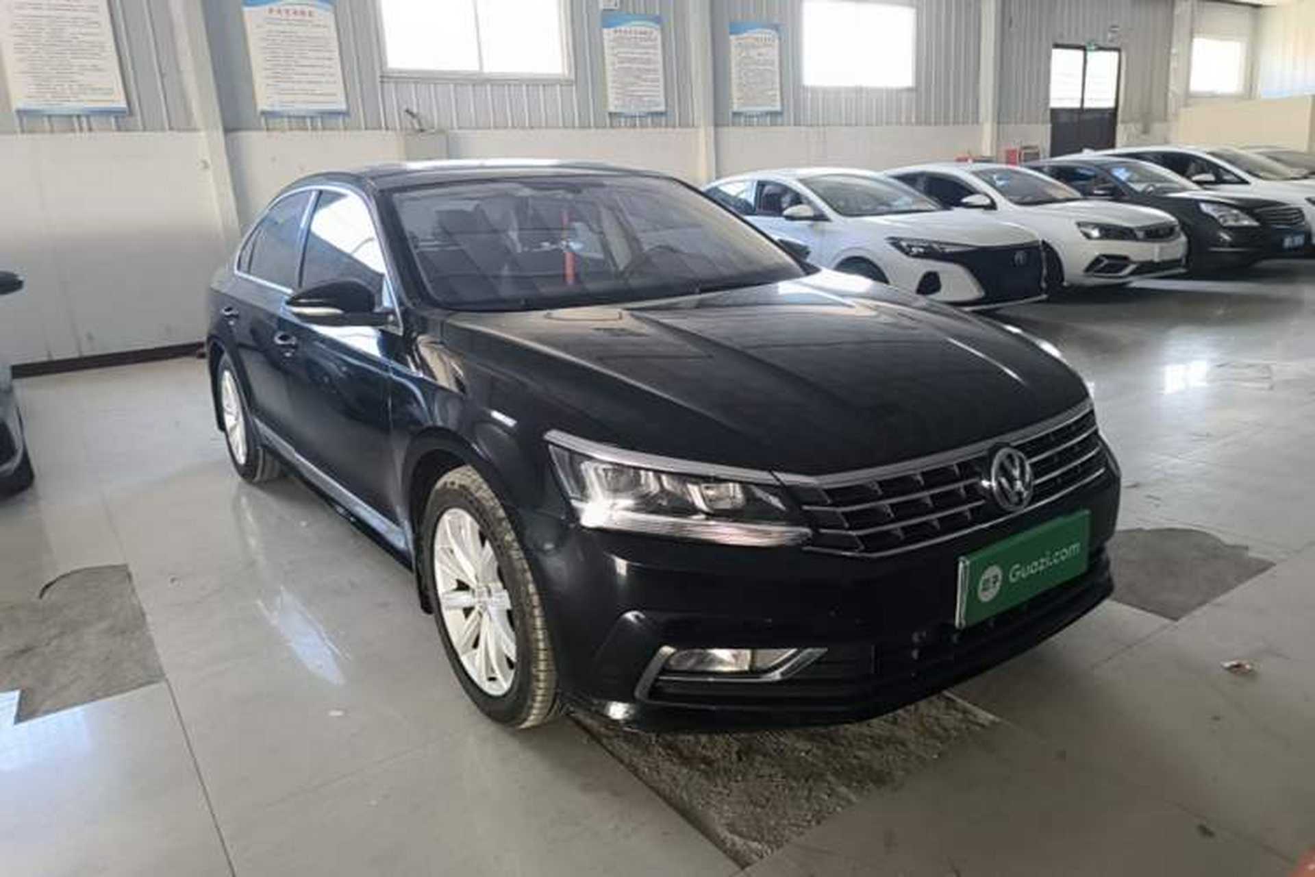 Used Volkswagen Passat 2017 330TSI DSG Luxury Edition Front Right 45 Deg