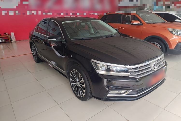 Used Volkswagen Passat 2017 330TSI DSG Prestige Edition Front Right 45 Deg