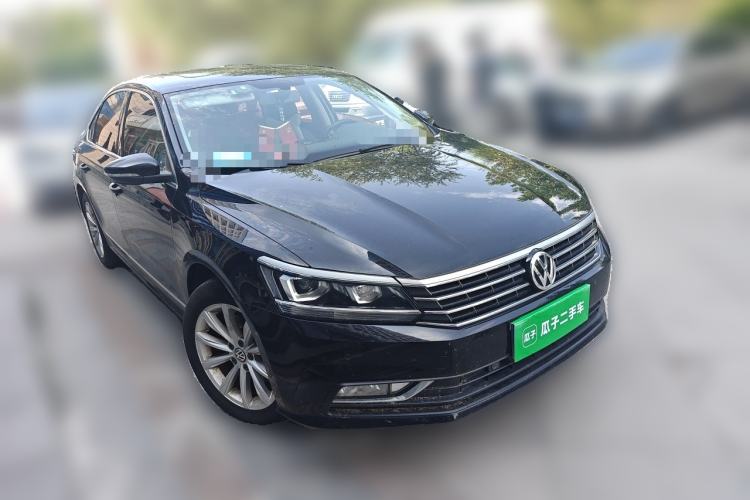 Used Volkswagen Passat 2017 330TSI DSG Luxury Edition Front Right 45 Deg