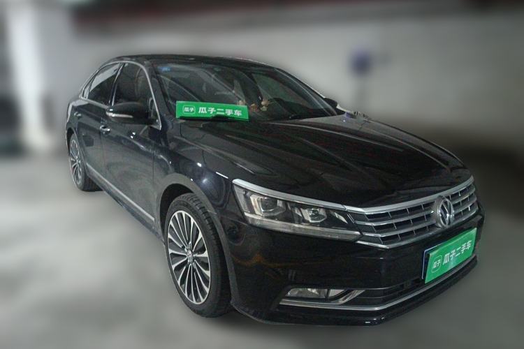 Used Volkswagen Passat 2017 330TSI DSG Prestige Edition Front Right 45 Deg