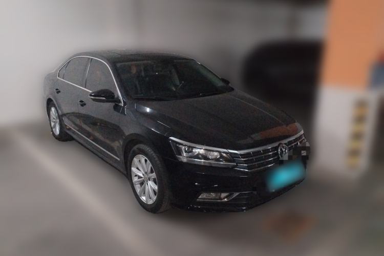 Used Volkswagen Passat 2017 330TSI DSG Prestige Edition Front Right 45 Deg