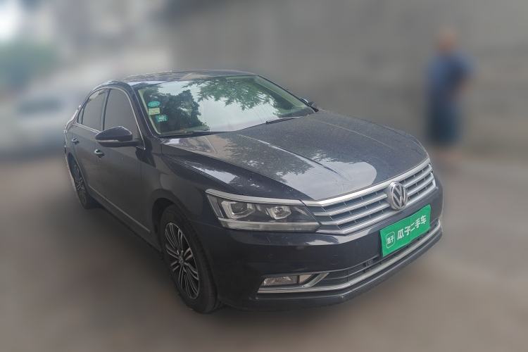 Used Volkswagen Passat 2017 330TSI DSG Prestige Edition Front Right 45 Deg