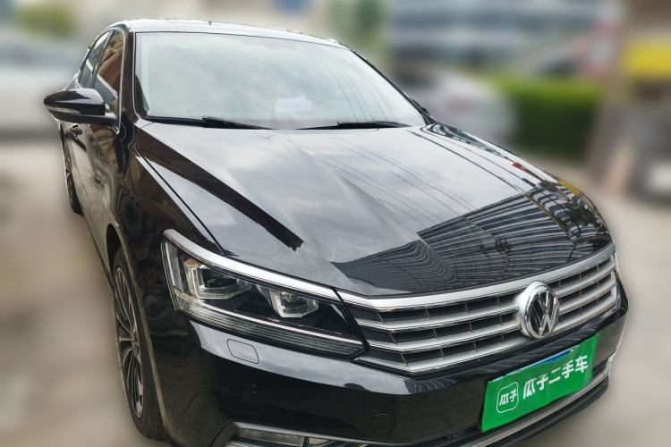 Used Volkswagen Passat 2017 330TSI DSG Prestige Edition Front Right 45 Deg