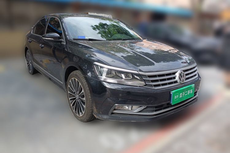 Used Volkswagen Passat 2017 330TSI DSG Prestige Edition Front Right 45 Deg