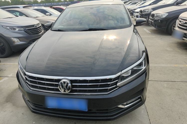 Used Volkswagen Passat 2017 330TSI DSG Luxury Edition Front
