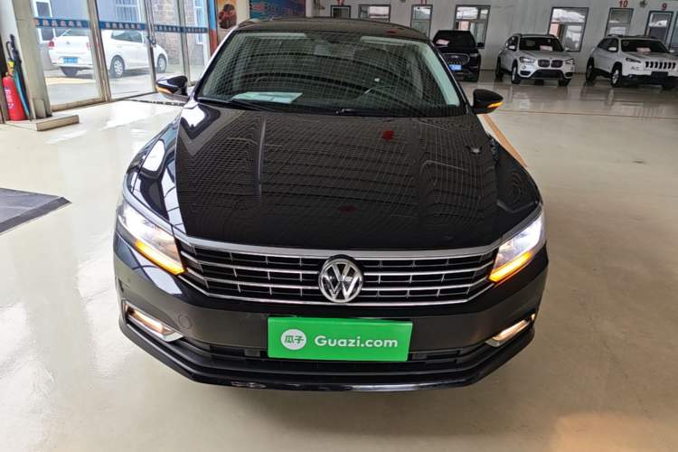 Used Volkswagen Passat 2017 280TSI DSG Luxury Edition Front