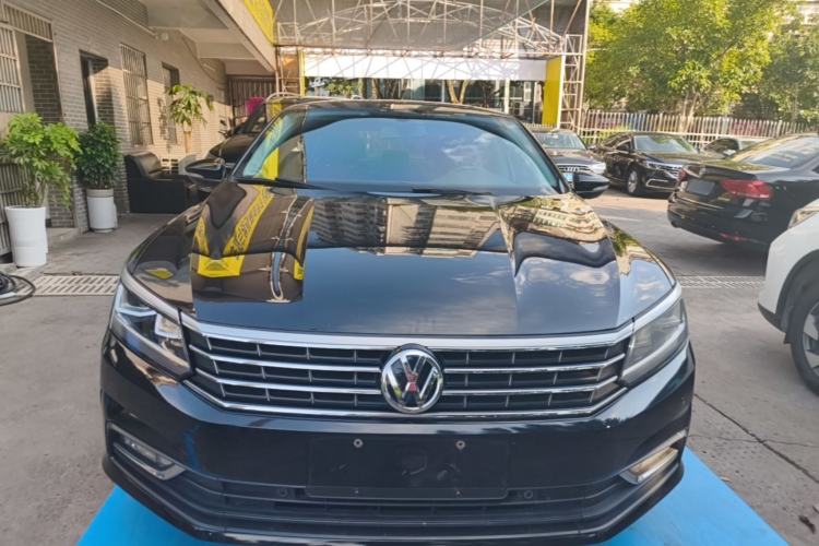 Used Volkswagen Passat 2017 330TSI DSG Luxury Edition Front