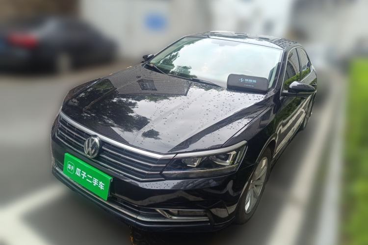 Used Volkswagen Passat 2017 330TSI DSG Luxury Edition Guazi used car, China used car export, Used car for sale, Used  cars, Cheapest cars for sale