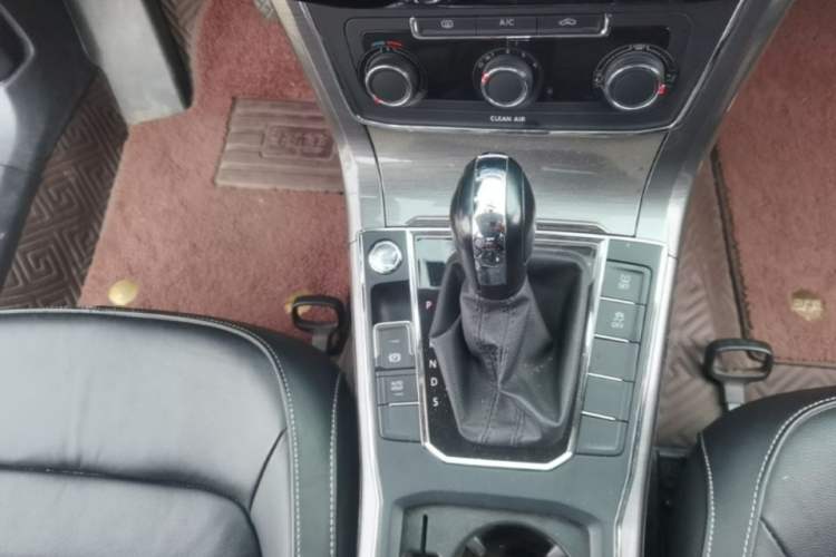 Used Volkswagen Passat 2017 1.8TSI DSG Government Procurement Version (CEA Engine) Gear Lever