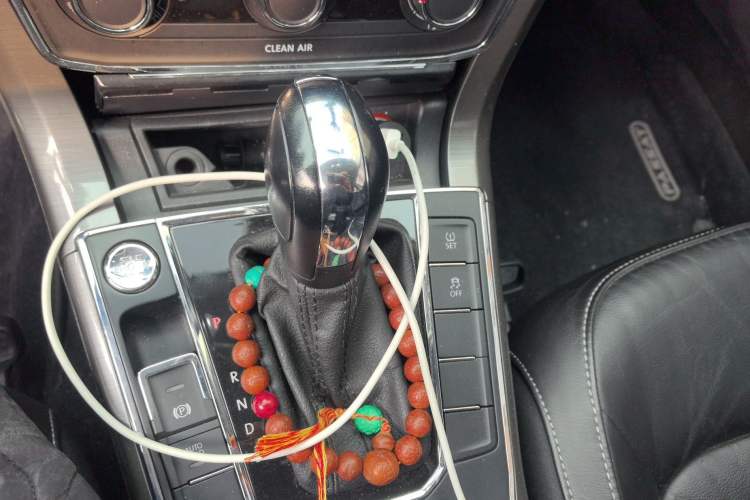 Used Volkswagen Passat 2017 1.8TSI DSG Government Procurement Version (CEA Engine) Gear Lever