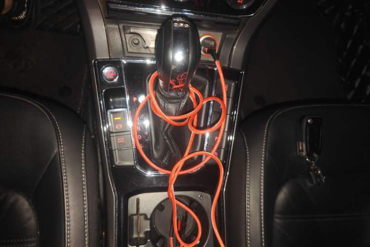 Used Volkswagen Passat 2017 330TSI DSG Luxury Edition Gear Lever