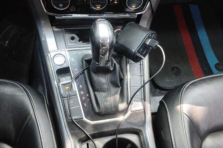 Used Volkswagen Passat 2017 330TSI DSG Luxury Edition Gear Lever