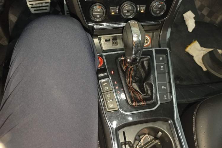 Used Volkswagen Passat 2017 330TSI DSG Prestige Edition Gear Lever
