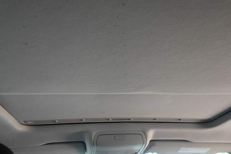 Used Volkswagen Passat 2017 330TSI DSG Luxury Edition Headliner