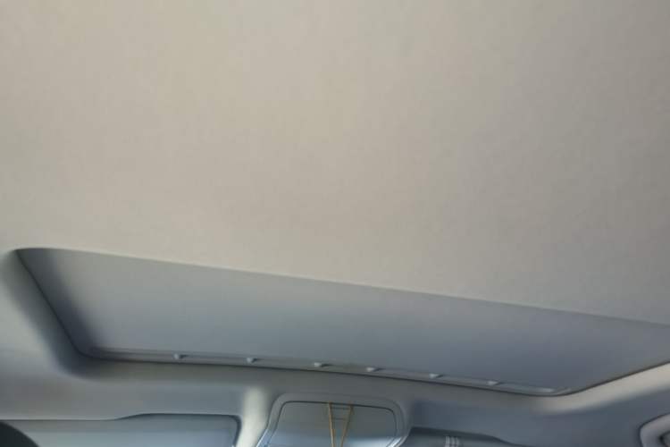 Used Volkswagen Passat 2017 330TSI DSG Luxury Edition Headliner