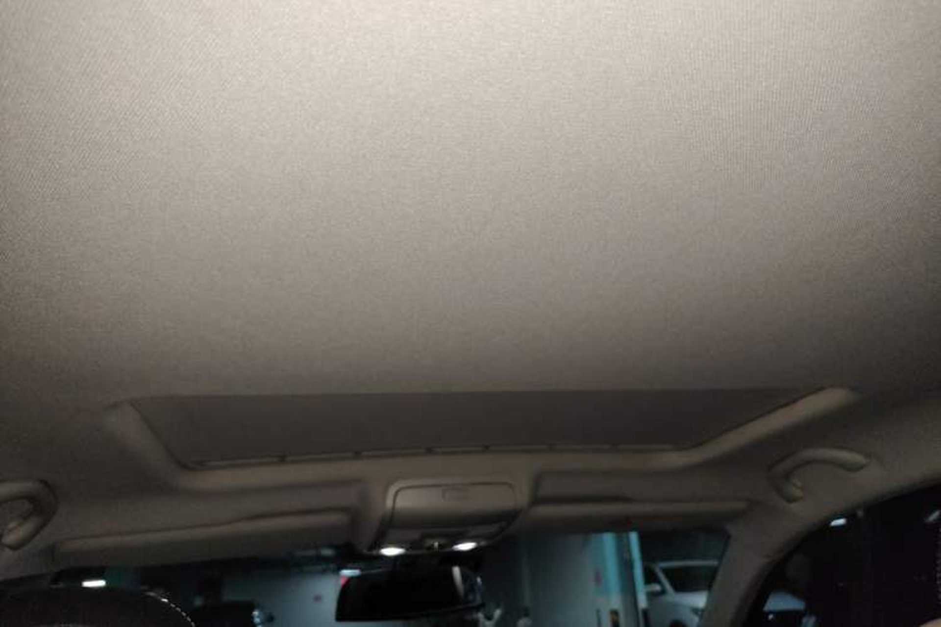 Used Volkswagen Passat 2017 280TSI DSG Luxury Edition Headliner