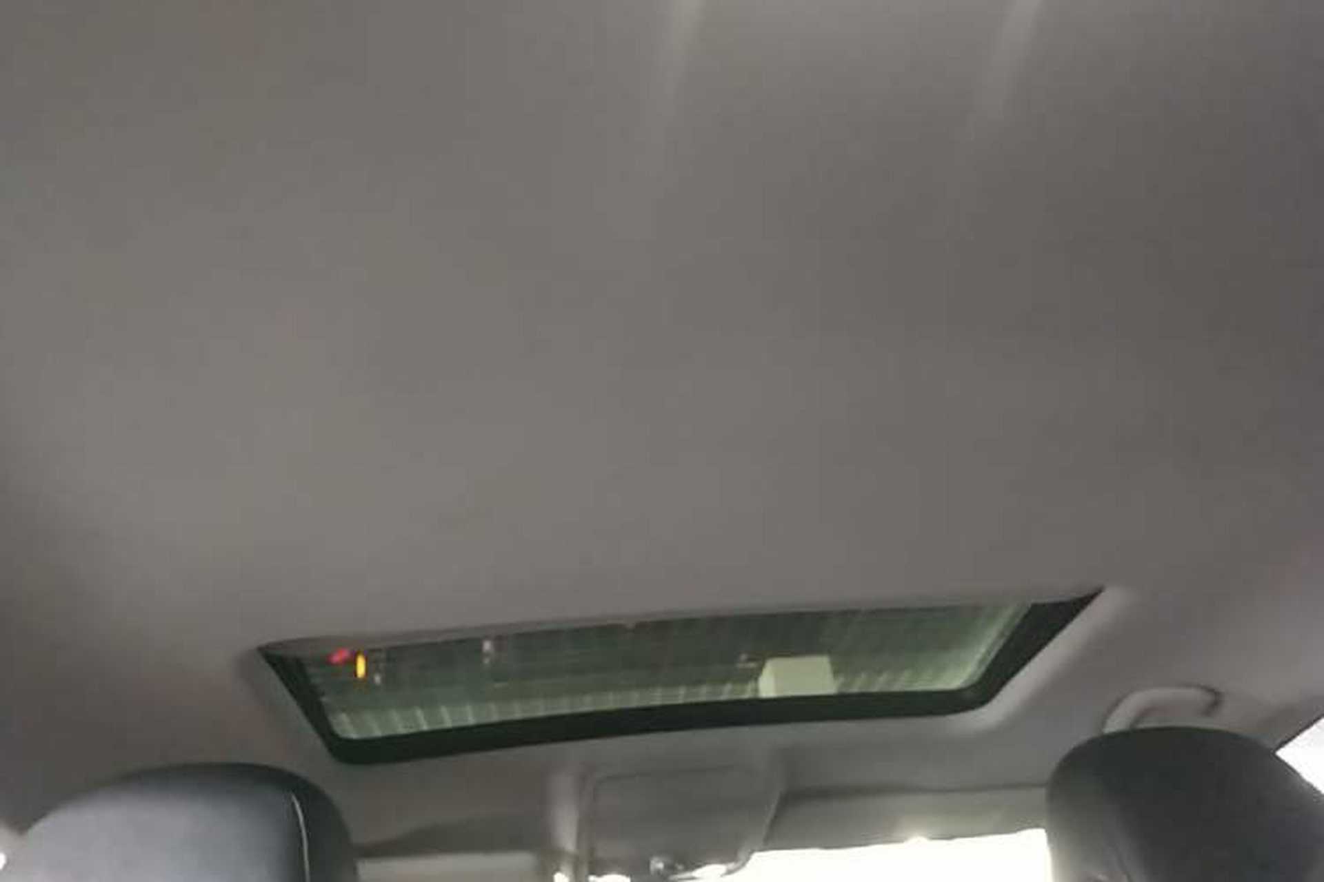Used Volkswagen Passat 2017 330TSI DSG Luxury Edition Headliner