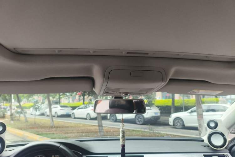 Used Volkswagen Passat 2017 330TSI DSG Luxury Edition Headliner