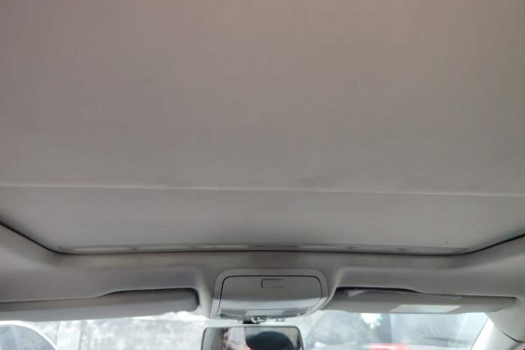 Used Volkswagen Passat 2017 330TSI DSG Luxury Edition Headliner