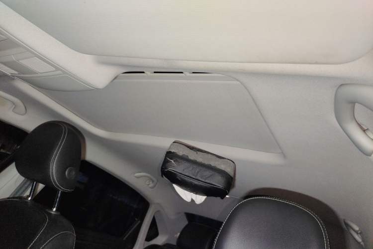 Used Volkswagen Passat 2017 330TSI DSG Luxury Edition Headliner