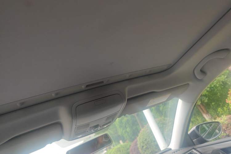 Used Volkswagen Passat 2017 280TSI DSG Luxury Edition Headliner