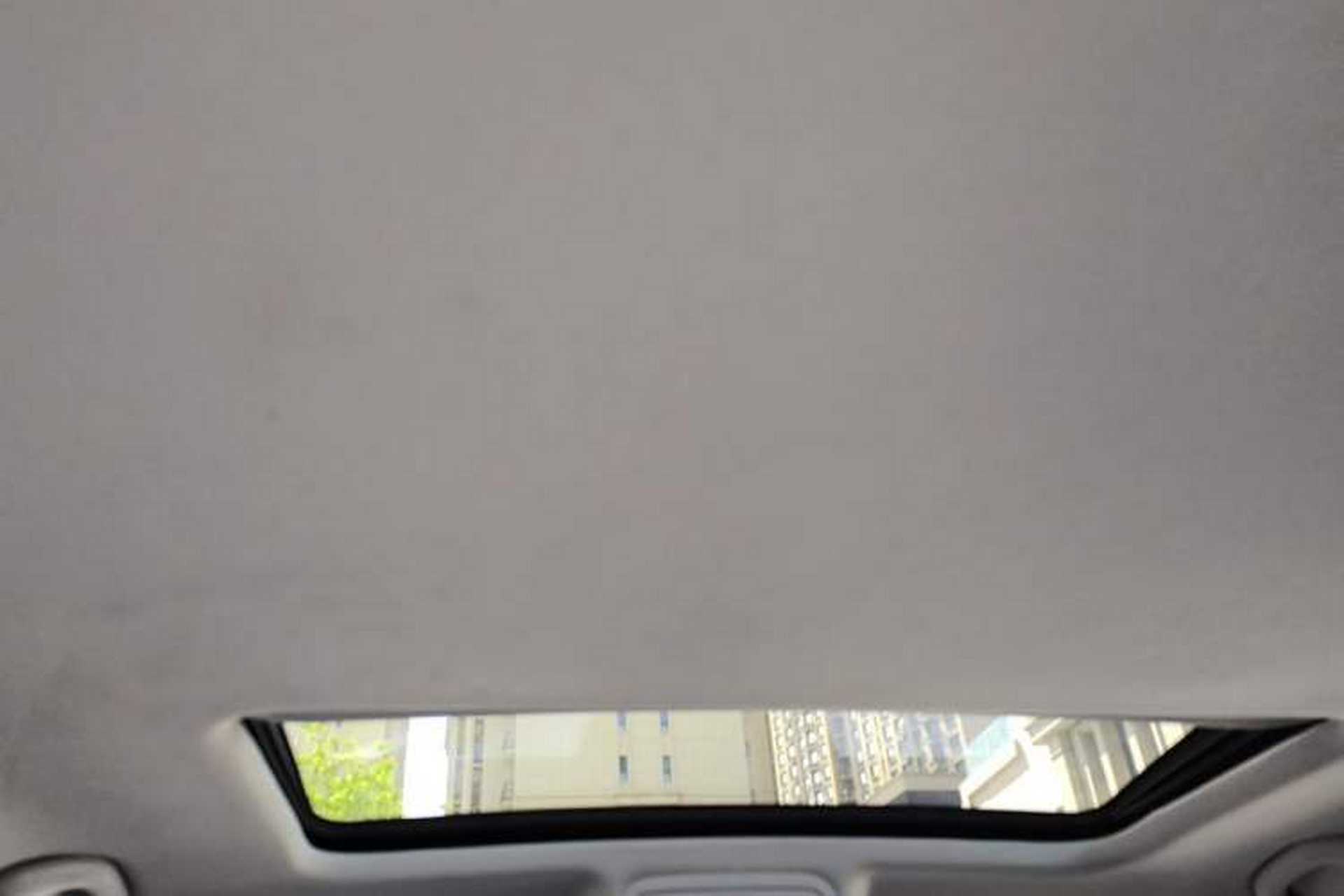 Used Volkswagen Passat 2017 330TSI DSG Luxury Edition Headliner