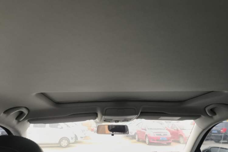 Used Volkswagen Passat 2017 330TSI DSG Luxury Edition Headliner
