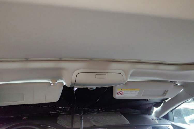 Used Volkswagen Passat 2017 330TSI DSG Luxury Edition Headliner