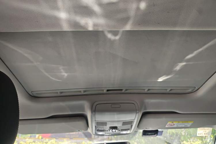 Used Volkswagen Passat 2017 330TSI DSG Luxury Edition Headliner