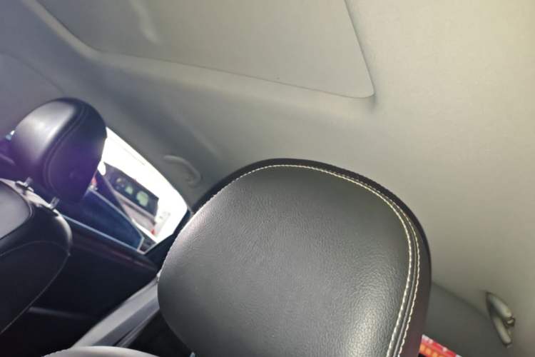 Used Volkswagen Passat 2017 280TSI DSG Luxury Edition Headliner