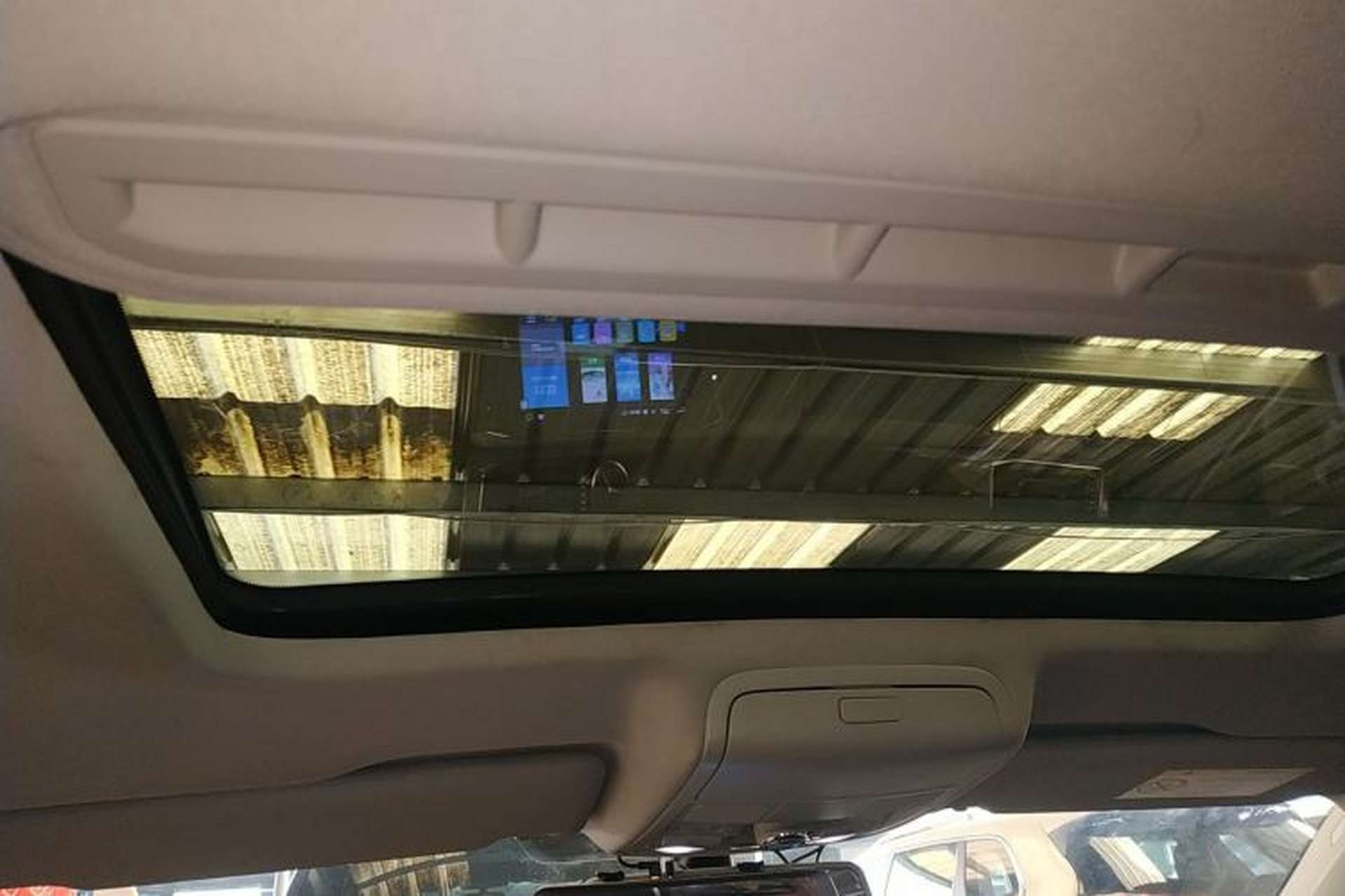 Used Volkswagen Passat 2017 330TSI DSG Luxury Edition Headliner