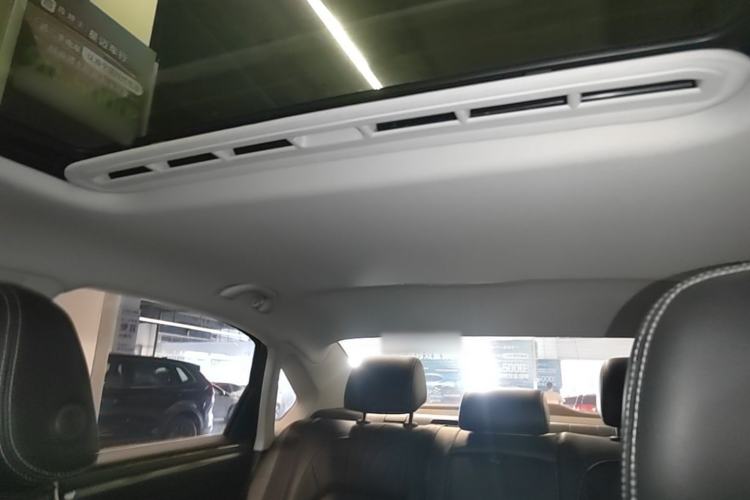 Used Volkswagen Passat 2017 330TSI DSG Luxury Edition Headliner